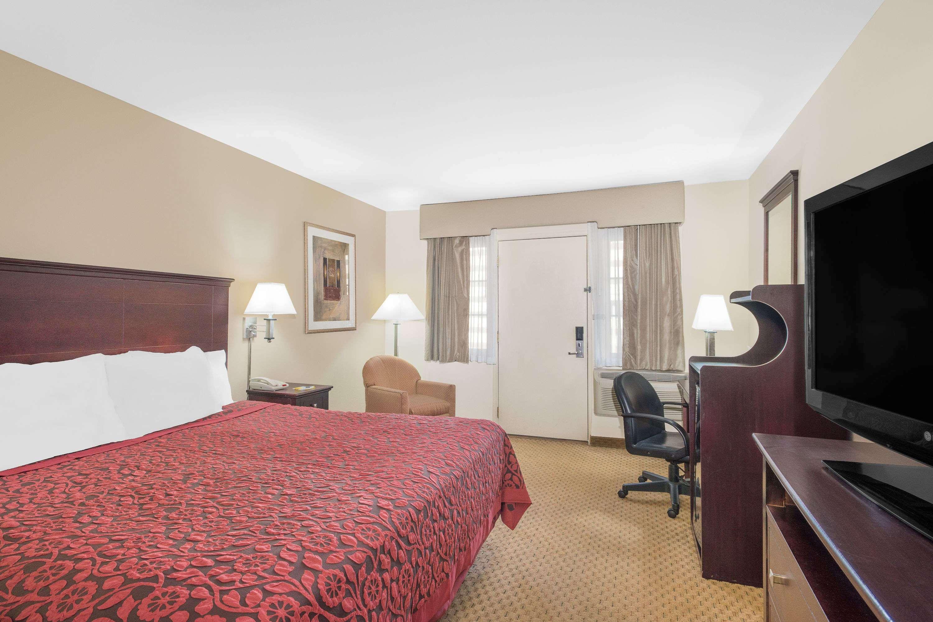 Days Inn By Wyndham Springfield/Phil.Intl Airport Εξωτερικό φωτογραφία